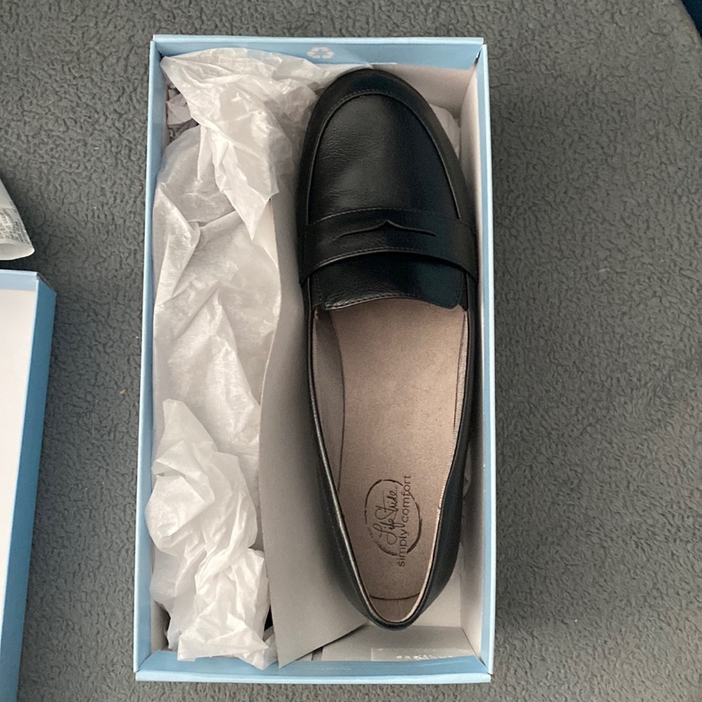 Life stride simply comfort shoes
